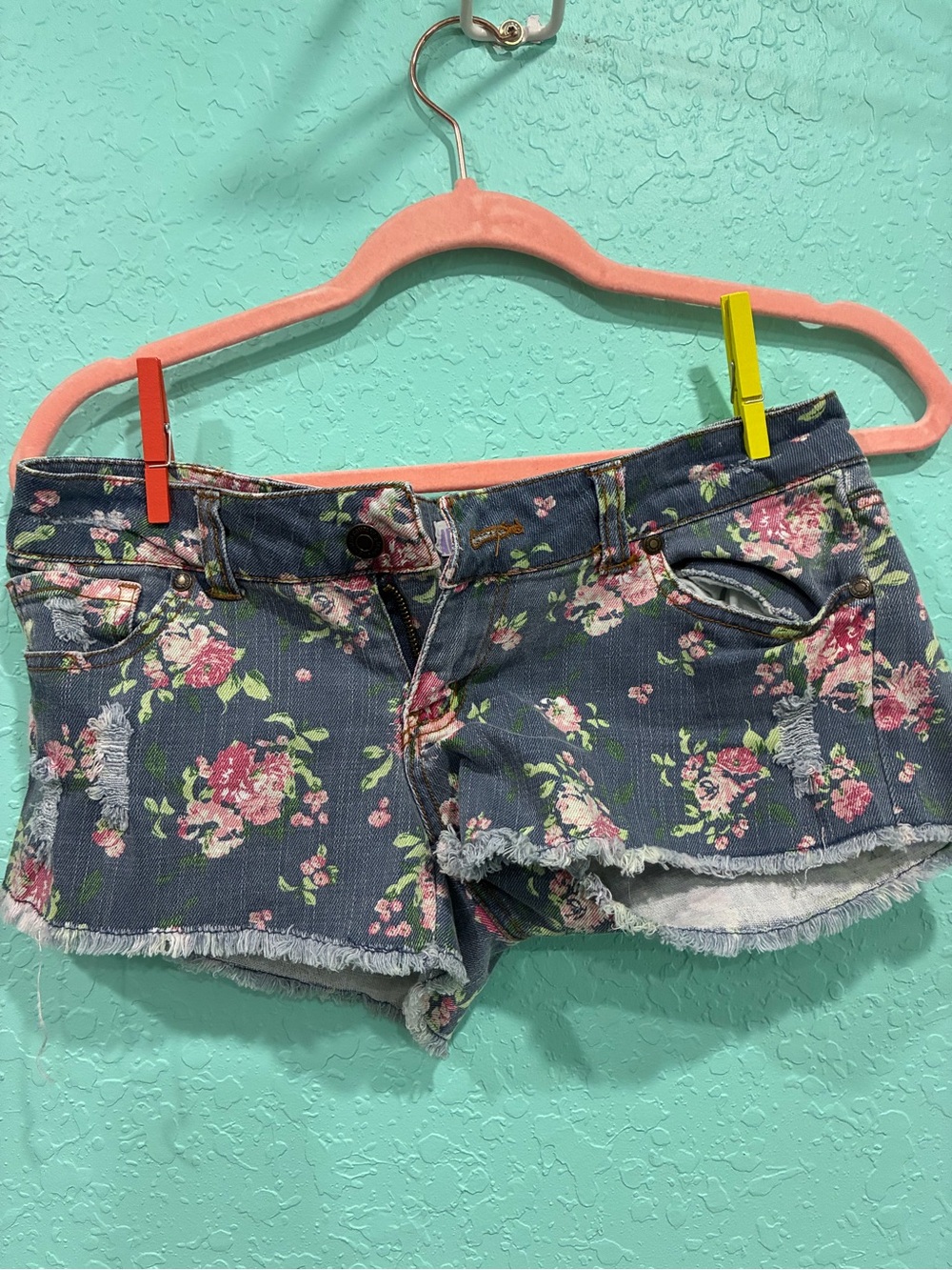 Ardene Floral Denim Cutoff Shorts - Blue/Pink 3 distressed boho festival summer